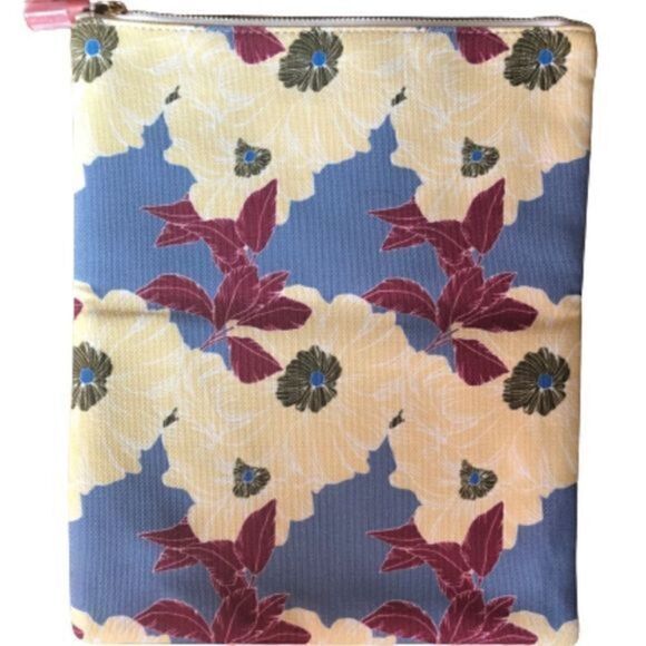 Rachel Pally Leather Clutch, Floral Print, Gold-tone Hardware, Satin lining, Zip - Picture 4 of 5